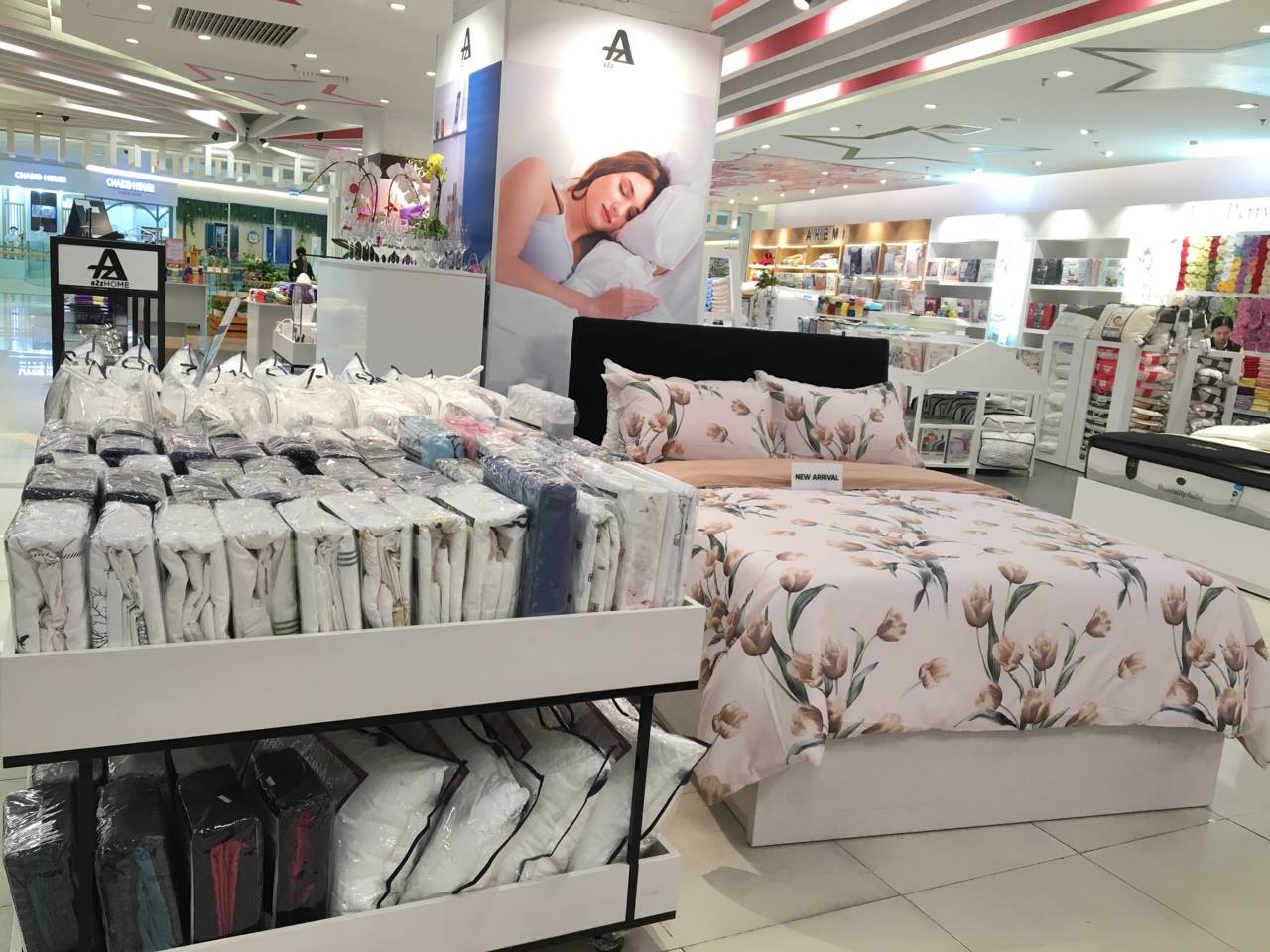 thiet-ke-thi-cong-showroom-a2zhome