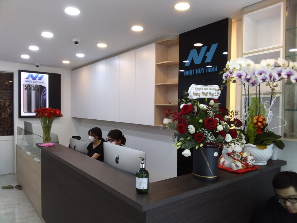 thiet-ke-thi-cong-noi-that-shop-nhat-huy-mobi-a2zdecor