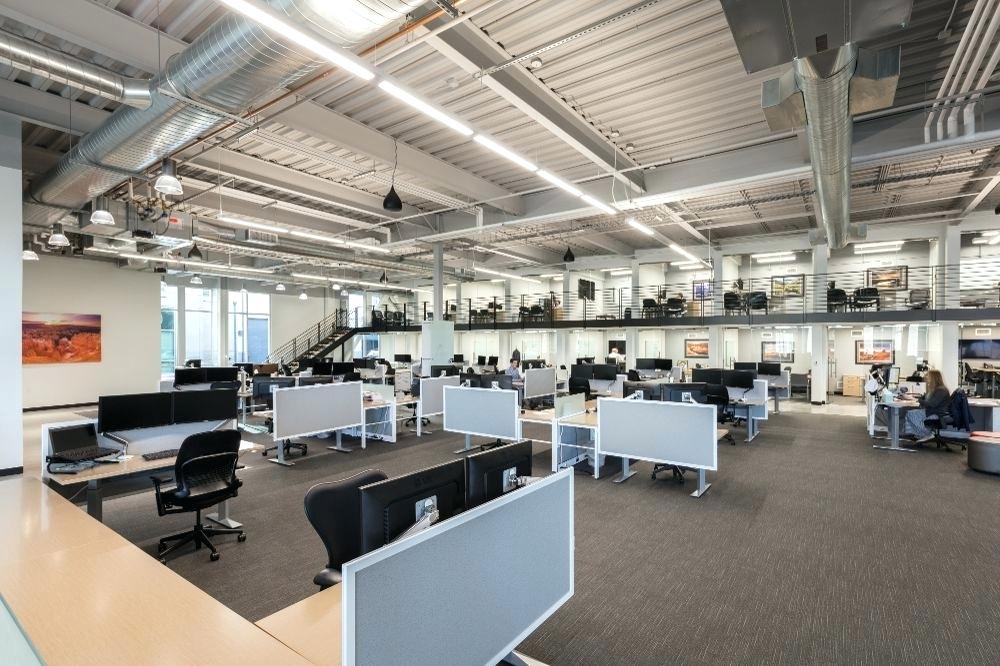 thiet-ke-thi-cong-noi-that-van-phong